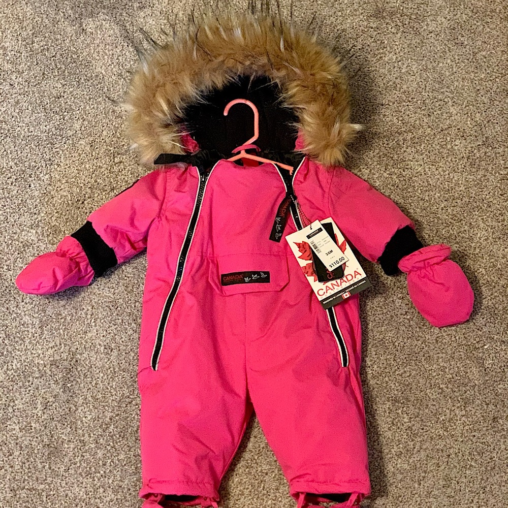 NWT Toddler Canadian Goose snowsuit.